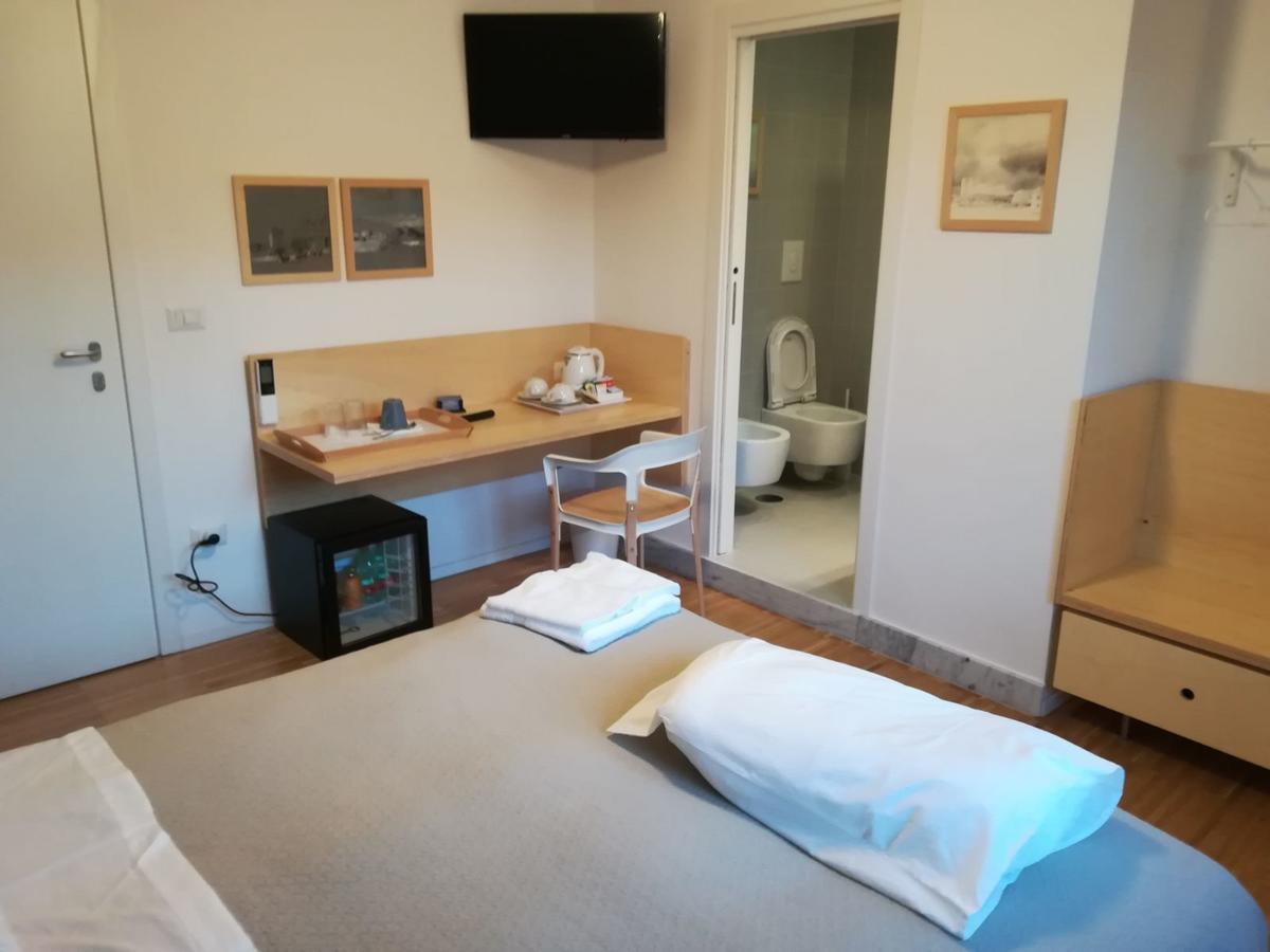 Le Stanze Di Piazza Dei Martiri Bed & Breakfast Napoli Dış mekan fotoğraf