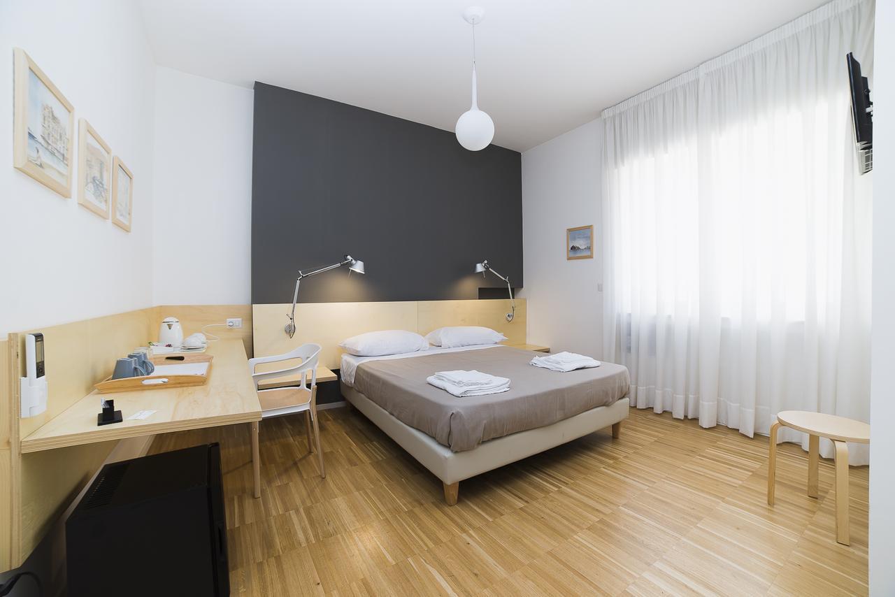 Le Stanze Di Piazza Dei Martiri Bed & Breakfast Napoli Dış mekan fotoğraf