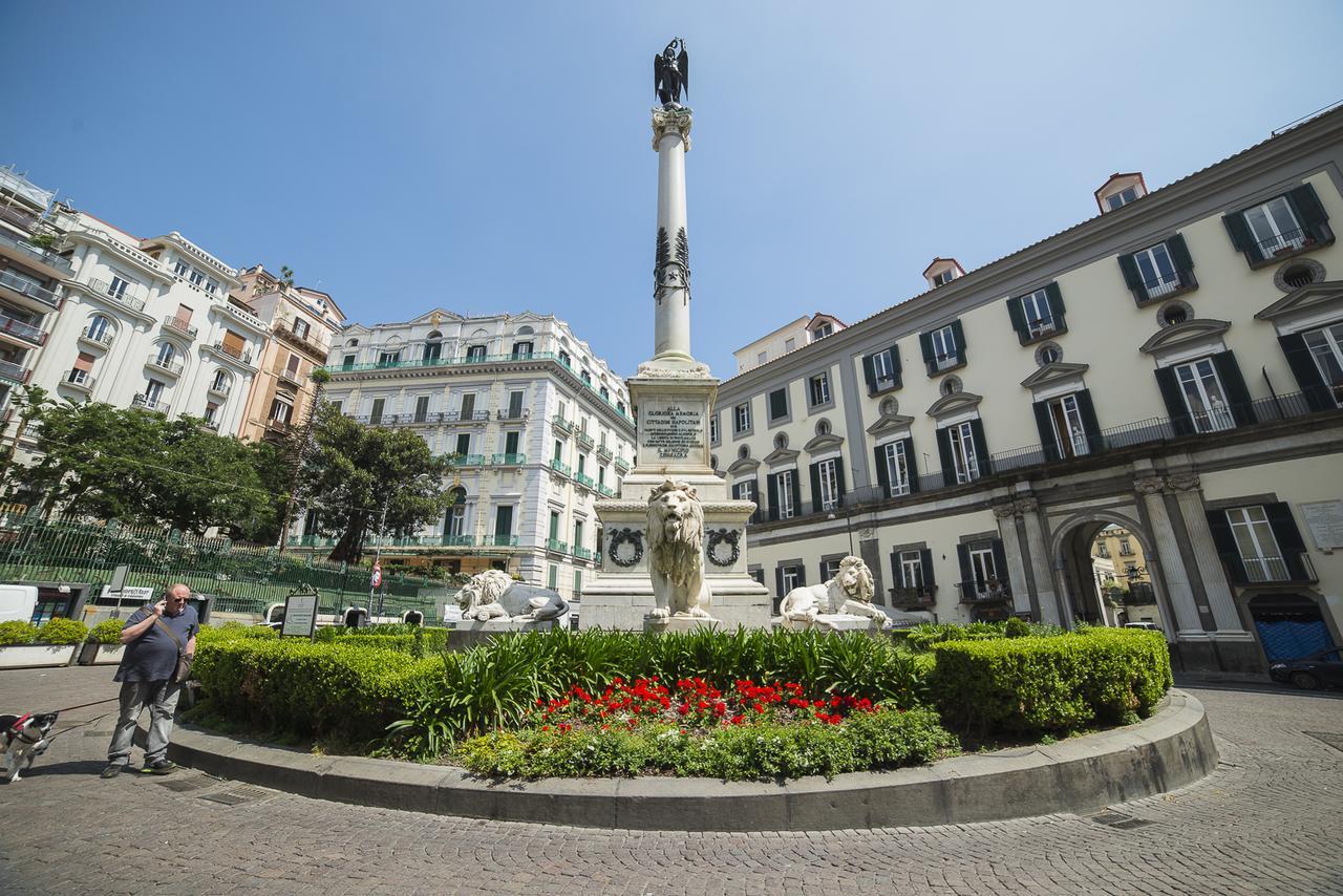 Le Stanze Di Piazza Dei Martiri Bed & Breakfast Napoli Dış mekan fotoğraf